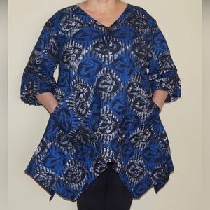 Tunic Plus Size 0X 1X 2X Blue African Batik Adinkra Button Shark-bite Hem Cotton